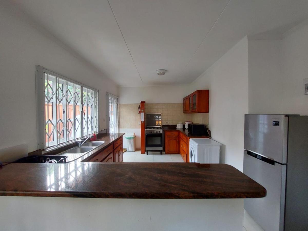 Beau Vallon Villa Self Catering With Pool 외부 사진